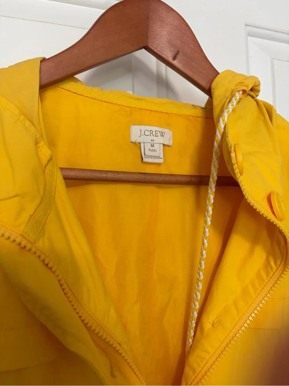 J. Crew Yellow Hooded Utility Anorak Raincoat Drawstring Jacket size Medium P